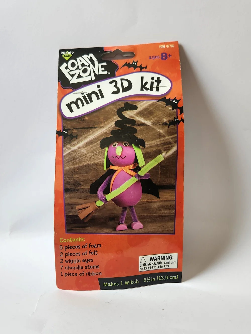 Nicole Kids Foam Zone Witch mini 3-D kit Halloween themed NIB 07705